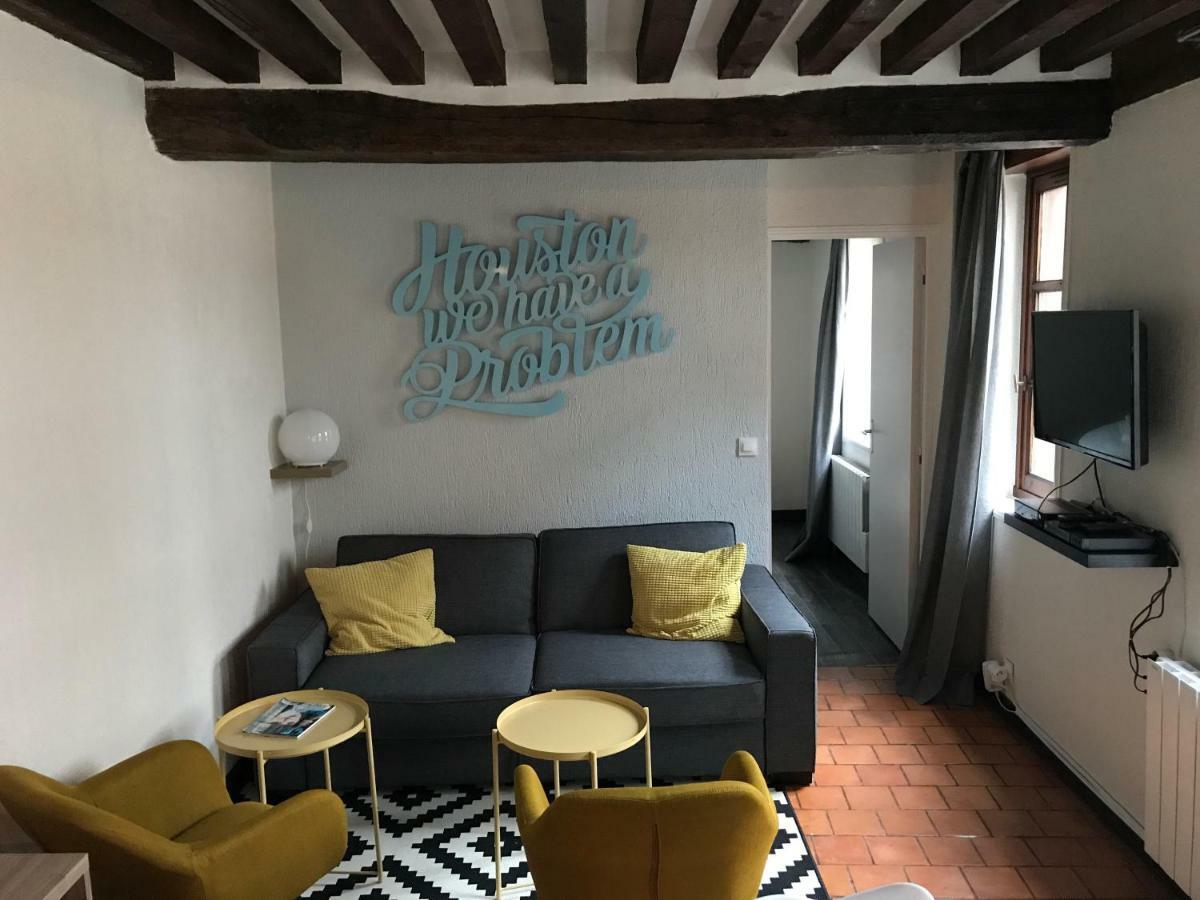 Houston A Honfleur Exterior photo